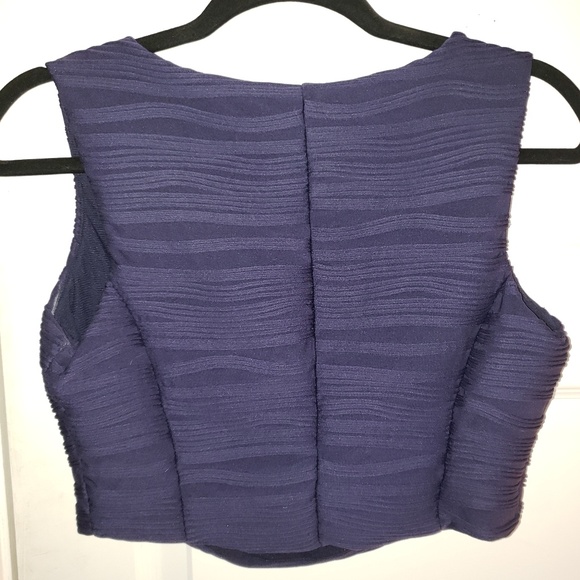 Jennifer Lopez ribbed and structured crop top - Picture 2 of 2